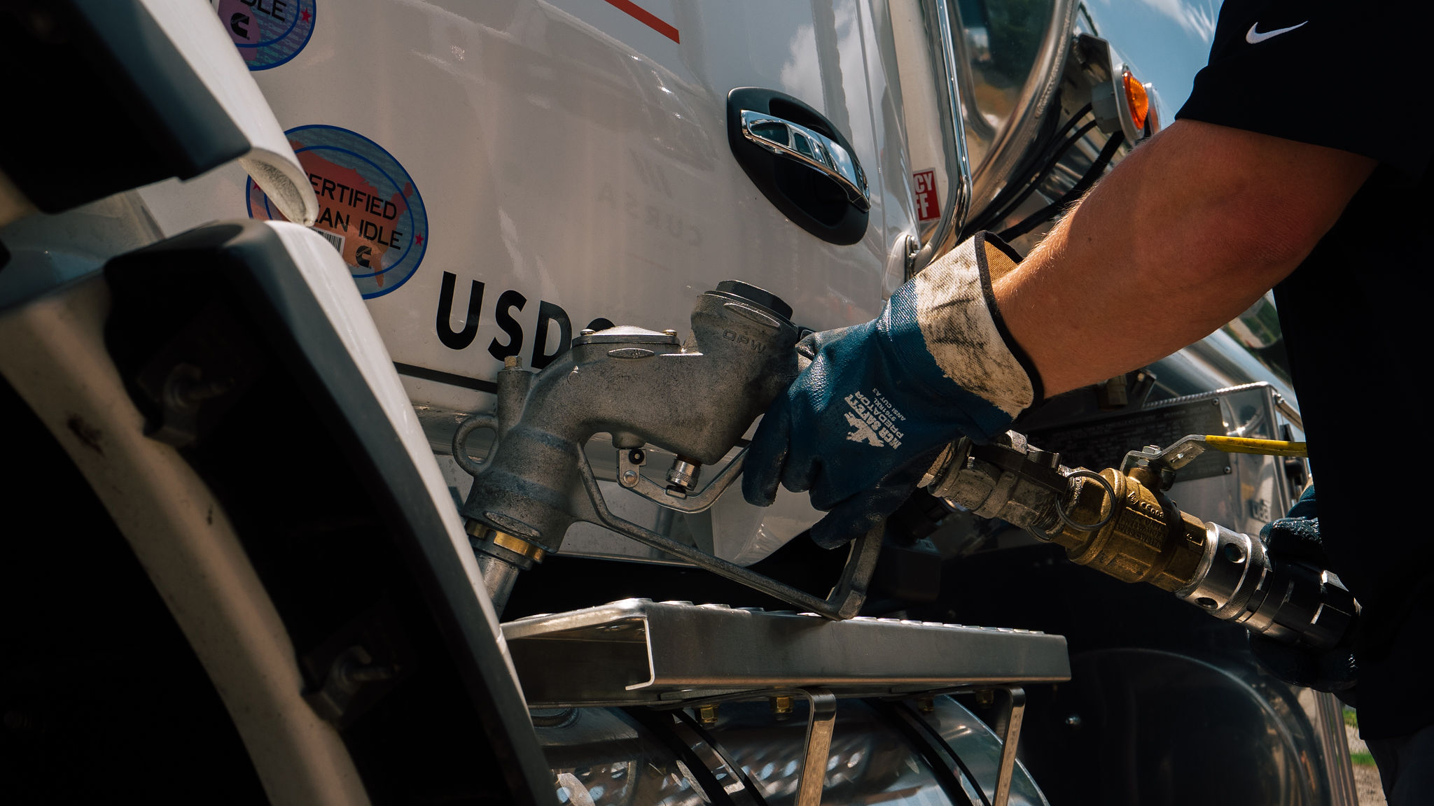 Fuel delivery in progress — diesel fueling